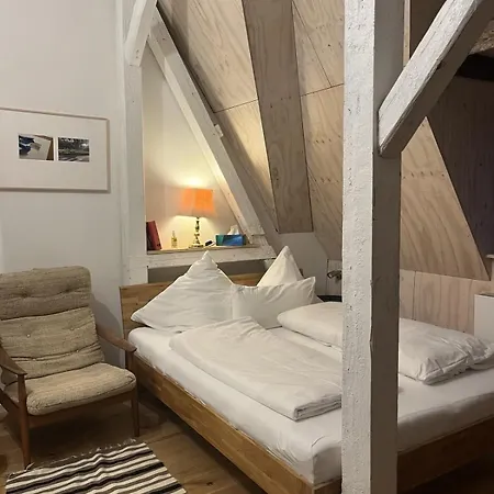 Διαμέρισμα Wohnen Auf 130 Qm über Den Dächern Mitten In Γκέρα