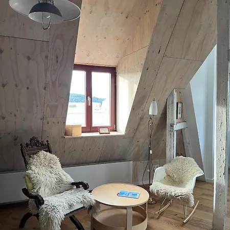 Wohnen Auf 130 Qm über Den Dächern Mitten In